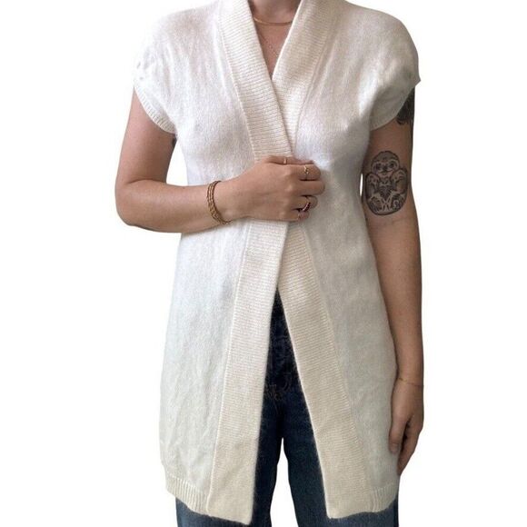 Ann Taylor Womens White Angora Blend Fluffy Fuzzy Short Sleeve Cardigan Sz S - Picture 1 of 8